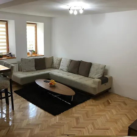 Bistrik Loggia Apartment