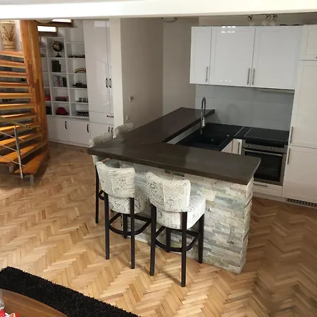 Apartment Bistrik Loggia